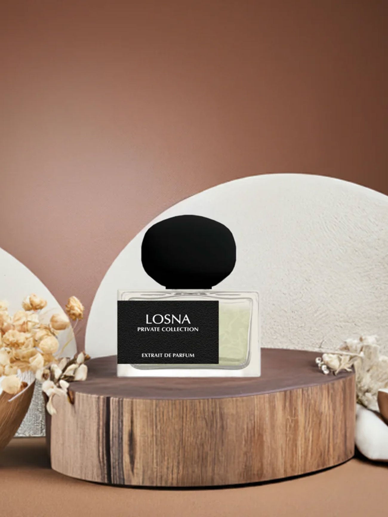 Losna - Private Collection
